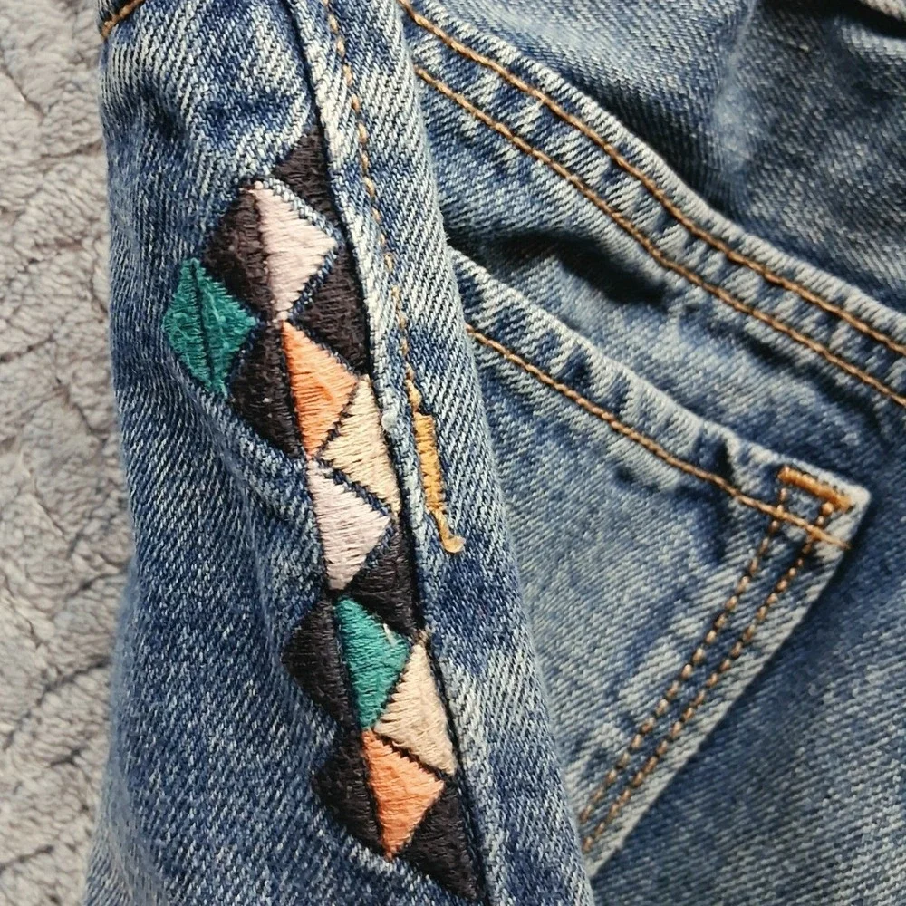 Old Navy Girls Blue Denim Embroidered Geometric Shorts Size 14 Frayed Hem